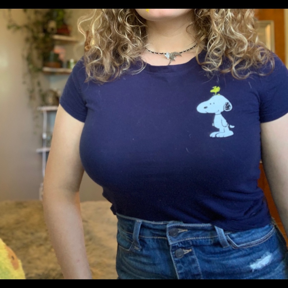 “Peanuts” Snoopy and Woodstock navy t-shirt 🌿✨